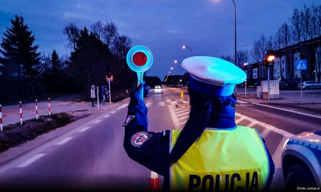 Policja Wrocław przypomina o bezpieczeństwie pieszych w okresie jesienno-zimowym